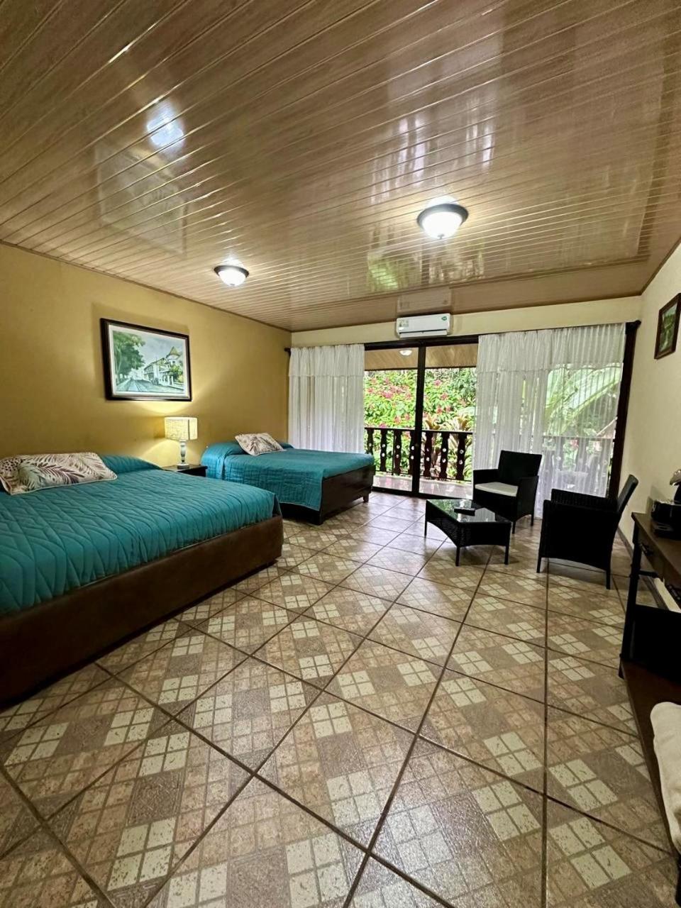 Ara Ambigua Lodge Sarapiquí Exterior foto
