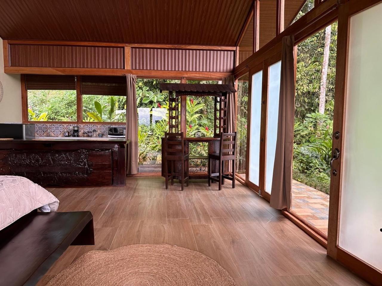 Ara Ambigua Lodge Sarapiquí Exterior foto