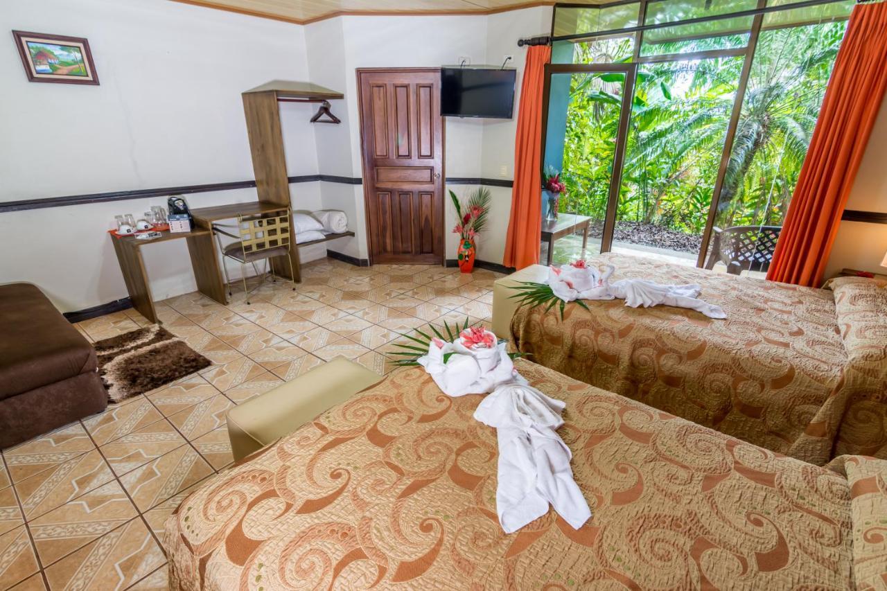 Ara Ambigua Lodge Sarapiquí Exterior foto